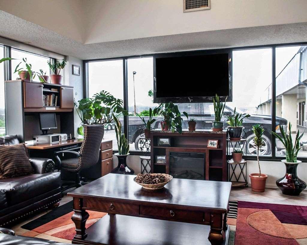 Budget Host Trinidad Interior photo